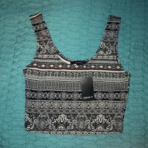 patterned f21 crop top